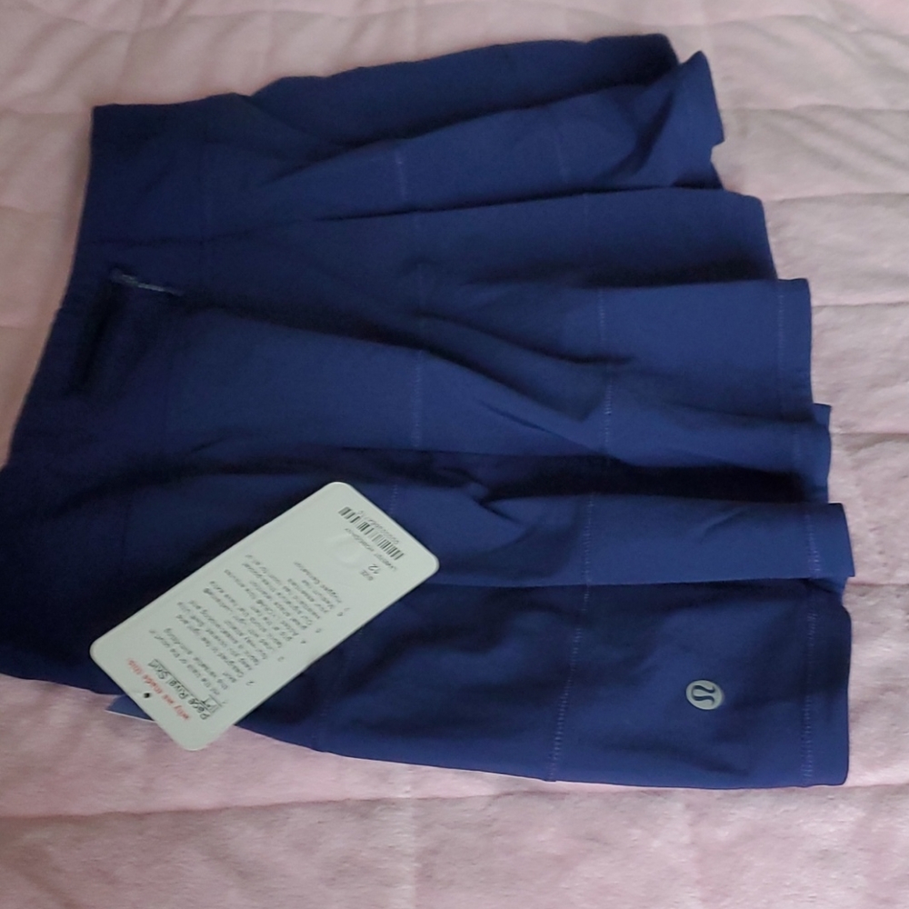 Lululemon pace rival skirt